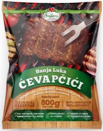 Brajlović AUSTRIA Banja Luka ĆEVAPČIĆI Tiefgefroren Djupfryst Deep frozen product Duboko smrznuti proizvod Family pack ORIGINAL REZEPTUR 800g 32st x 25gr 100% RINDFLEISCH 100% NÖTTKÖTT IDEAL ZUM GRILLEN ODER BRATEN ZUBEREITUNGSZEIT: 5-6 MINUTEN ENDAST NÖTKÖTT OCH KRYDDOR UTMÄRKT ATT GRILLA TILLAGNIGSTID: 5-6 MIN.