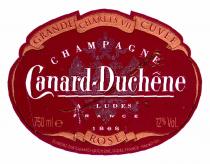 GRANDE CHARLES VII CUVÉE CHAMPAGNE Canard-Duchêne A LUDES F R A N C E 750ml e 1868 12%Vol. ROSÉ ÉLABORÉ PAR CANARD-DUCHÊNE. LUDES.FRANCE -NM- 137-001