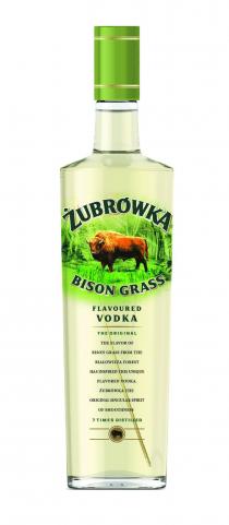 ŻUBRÓWKA BISON GRASS FLAVOURED VODKA THE ORIGINAL THE FLAVOUR OF BISON GRASS FROM THE BIAŁOWIEŻA FOREST HAS INSPIRED THIS UNIQUE FLAVOURED VODKA. ŻUBRÓWKA THE ORIGINAL SINGULAR SPIRIT OF SMOOTHNESS 7 TIMES DISTILLED