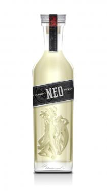 FACUNDO NEO SILVER RUM LA MAXIMA 750 ML EL RON MAS PREMIADO 40% ALC Facundo