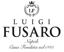 Marchio costituito dalla dicitura LUIGI FUSARO al di sopra della quale è posto uno stemma di fantasia con all interno le Marchio costituito dalla dicitura LUIGI FUSARO al di sopra della quale è posto uno stemma di fantasia con all interno le lettere LF . Sotto la parola FUSARO si legge su due righe: Napoli Casa Fondata nel 1893 Marchio costituito dalla dicitura LUIGI FUSARO al di sopra della quale è posto uno stemma di fantasia con all interno le