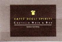 CAFFE DEGLI SPIRITI Castello noir bar Bastione Saint Remy marchio è composto da quattro quadrati regolari che rappresentano una torre, al di sotto dei quali è presente la scritta CAFFE DEGLI SPIRITI che ha come pay off Castello noir bar e Bastione Saint Remy CAFFE DEGLI SPIRITI Castello noir bar Bastione Saint Remy