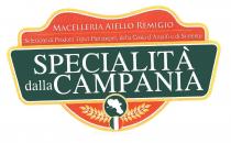 MACELLERIA AIELLO REMIGIO - SPECIALITA DALLA CAMPANIA MACELLERIA AIELLO REMIGIO - SPECIALITA DALLA CAMPANIA marchio può essere suddiviso in tre sezioni: la prima con bordo giallo e forma sinusoidale e con parte interna di colore rosso e descrizione bianca; la seconda, centrale a forma conica con bordatura gialla ed interno verde e descrizione SPECIALITA DELLA CAMPANIA di colore bianco; la terza, a forma semisferica con bordatura gialla, interno rosso con al centro una spiga di colore giallo posizionata orizzontalmente e due cerchi di cui il primo che indica la bandiera italiana ed il secondo posizionato sopra con sfondo verde e raffigurazione della regione campania di colore verde. MACELLERIA AIELLO REMIGIO - SPECIALITA DALLA CAMPANIA