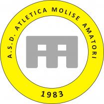 ASD ATLETICA MOLISE AMATORI-Nello spazio di colore giallo creato da due cerchi concentrici di colore nero è inserita in ASD ATLETICA MOLISE AMATORI-Nello spazio di colore giallo creato da due cerchi concentrici di colore nero è inserita in alto da sinistra verso destra la dicitura: A.S.D. ATLETICA MOLISE AMATORI in basso da sinistra verso destra la data: 1983, entrambe le scritte sono di colore nero - nel centro a fondo bianco è posizionata una immagine stilizzata di colore grigio che raffigura nell insieme una doppia A e contemporaneamente la lettera M ASD ATLETICA MOLISE AMATORI-Nello spazio di colore giallo creato da due cerchi concentrici di colore nero è inserita in