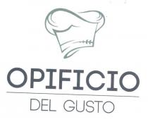 OPIFICIO DEL GUSTO scritta OPIFICIO in grassetto sopra, una linea centrale e sotto la scritta DEL GUSTO in alto un OPIFICIO DEL GUSTO scritta OPIFICIO in grassetto sopra, una linea centrale e sotto la scritta DEL GUSTO in alto un cappello da chef verde salvia OPIFICIO DEL GUSTO scritta OPIFICIO in grassetto sopra, una linea centrale e sotto la scritta DEL GUSTO in alto un