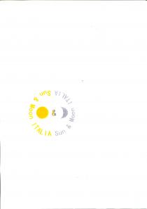 UN CERCHIO DORATO, UNA E COMMERCIALE PER META DORATA E PER META ARGENTATA, UNA MEZZA LUNA CRESCENTE ARGENTATA. ATTORNO UN CERCHIO DORATO, UNA E COMMERCIALE PER META DORATA E PER META ARGENTATA, UNA MEZZA LUNA CRESCENTE ARGENTATA. ATTORNO AL LOGO LA SCRITTA SUN MOON ITALIA COLOR ORO SULLA SINISTRA E LA STESSA SCRITTA IN ARGENTO SULLA DESTRA UN CERCHIO DORATO, UNA E COMMERCIALE PER META DORATA E PER META ARGENTATA, UNA MEZZA LUNA CRESCENTE ARGENTATA. ATTORNO