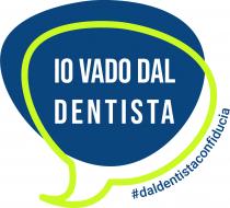 marchio consiste nella frase Io vado dal dentista RGB: 255, 255, 255, con font Bebas Neue Regular, collocata all interno marchio consiste nella frase Io vado dal dentista RGB: 255, 255, 255, con font Bebas Neue Regular, collocata all interno di due figure circolari che si intersecano RGB: 21, 74, 107; RGB: 220, 218, 54, una delle quali rappresenta un fumetto RGB: 220, 218, 54 . Il marchio consiste nella frase Io vado dal dentista RGB: 255, 255, 255, con font Bebas Neue Regular, collocata all interno