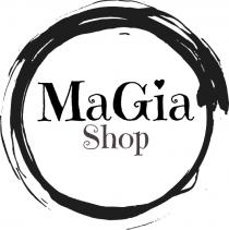 IL MARCHIO SI CONTRADDISTINGUE PER LA DENOMINAZIONE MAGIA SHOP, RIPORTATA ALL INTERNO DI UN SIMIL CERCHIO MARCHIO SI CONTRADDISTINGUE PER LA DENOMINAZIONE MAGIA SHOP, RIPORTATA ALL INTERNO DI UN SIMIL CERCHIO IL MARCHIO SI CONTRADDISTINGUE PER LA DENOMINAZIONE MAGIA SHOP, RIPORTATA ALL INTERNO DI UN SIMIL CERCHIO