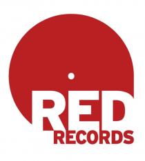 Un cerchio rosso più grande con un piccolo cerchio bianco al centro a simulare un disco in vinile o un Un cerchio rosso più grande con un piccolo cerchio bianco al centro a simulare un disco in vinile o un cd. La scritta RED in bianco è bucata sul cerchio. La scritta Records parte dall asta della lettera R di Red e va a giustezza del cerchio. Un cerchio rosso più grande con un piccolo cerchio bianco al centro a simulare un disco in vinile o un