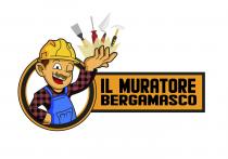 marchio consiste nella rappresentazione grafica allegata che comprende, sulla sinistra, all interno di un cerchio con il bordo giallo scuro marchio consiste nella rappresentazione grafica allegata che comprende, sulla sinistra, all interno di un cerchio con il bordo giallo scuro e nero, la rappresentazione grafica stilizzata di un uomo con i capelli castani e con i baffi che fa l occhiolino e che indossa un elmetto da lavoro di colore giallo, una camicia a scacchi di colore rosso scuro e nero ed una salopette di colore blu, il quale con la mano posta alla sua destra sostiene alcuni attrezzi da lavoro, dei quali è presente una rappresentazione stilizzata. Tali attrezzi comprendono, da sinistra verso destra, una spatola di colore grigio con il manico di colore grigio scuro e giallo, un cacciavite di colore grigio con il manico di colore rosso, una cazzuola da muratore di colore grigio con il manico di colore nero e marrone, un martello di colore grigio con il manico giallo e nero. Sulla destra, all interno di un riquadro rettangolare di colore giallo scuro con i bordi di colore nero, è presente la scritta di colore nero IL MURATORE BERGAMASCO, in caratteri di fantasia Marchio figurativo . Il marchio consiste nella rappresentazione grafica allegata che comprende, sulla sinistra, all interno di un cerchio con il bordo giallo scuro