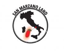 SAN MARZANO LAND marchio figurativo Il marchio consiste in una cornice bodoniana di colore nero con all interno la silhouette dell Italia, SAN MARZANO LAND marchio figurativo marchio consiste in una cornice bodoniana di colore nero con all interno la silhouette dell Italia, in corrispondenza della Campania vi è un tondino rosso acceso dal quale si diparte una lineetta tratteggiata con il disegno di un pomodoro San Marzano di colore rosso accesso, che è attorniata da diverse ombre con varie tonalità di rosa. Sopra la cornice la scritta SAN MARZANO LAND in caratteri maiuscoli Avenir Next Condensed Bold e Regular di colore nero. SAN MARZANO LAND marchio figurativo Il marchio consiste in una cornice bodoniana di colore nero con all interno la silhouette dell Italia