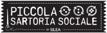 IL marchio è costituito da una fascia orizzontale riportante i termini PICCOLA SARTORIA SOCIALE su due righe in carattere stampatello marchio è costituito da una fascia orizzontale riportante i termini PICCOLA SARTORIA SOCIALE su due righe in carattere stampatello maiuscolo di fantasia abbinata a tre bottoni stilizzati ed alla dicitura BY SILEA marchio figurativo . IL marchio è costituito da una fascia orizzontale riportante i termini PICCOLA SARTORIA SOCIALE su due righe in carattere stampatello