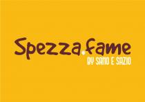 IL MARCHIO SI CARATTERIZZA NELLA SUA PARTE VERBALE DALLA DICITURA DI FANTASIA SPEZZAFAME BY SANO E SAZIO . NELLA SUA PARTE MARCHIO SI CARATTERIZZA NELLA SUA PARTE VERBALE DALLA DICITURA DI FANTASIA SPEZZAFAME BY SANO E SAZIO . NELLA SUA PARTE GRAFICA IL MARCHIO SI CARATTERIZZA DALLA DICITURA DI FANTASIA SPEZZAFAME IN UN PARTICOLARE CARATTERE MINUSCOLO DI COLORE MARRONE E DA UN PUNTO DI COLORE BIANCO INTERPOSTO FRA SPEZZA E FAME . LA PARTE DESTRA DI DETTA DICITURA E ACCOMPAGNATA DALLA DICITURA BY SANO E SAZIO IN UN PARTICOLARE CARATTERE MAIUSCOLO DI COLORE BIANCO. IL TUTTO SU UNO SFONDO GIALLO. IL MARCHIO SI CARATTERIZZA NELLA SUA PARTE VERBALE DALLA DICITURA DI FANTASIA SPEZZAFAME BY SANO E SAZIO . NELLA SUA PARTE