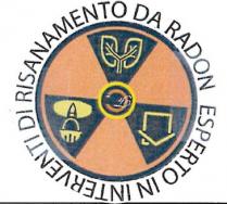 CERCHIO CON BORDO NERO CON ALL ESTERNO LA SCRITTA DI COLORE NERO ESPERTO IN INTERVENTI DI RISANAMENTO RADON CHE NE SEGUE CERCHIO CON BORDO NERO CON ALL ESTERNO LA SCRITTA DI COLORE NERO ESPERTO IN INTERVENTI DI RISANAMENTO RADON CHE NE SEGUE LA CIRCONFERENZA. CERCHIO E SUDDIVISO INTERNAMENTE DA TRIANGOLI ARANCIONI E NERI; NEI TRIANGOLI NERI SONO RIPORTATI CON COLORE GIALLO, UNA CASA, UNA FIGURA UMANA TECNICO CON CASCHETTO E DUE POLMONI UMANI. ALL INTERNO DEL CERCHIO SI TROVA UN CERCHIO PIU PICCOLO DI COLORE GIALLO E RIEMPIMENTO NERO CON ALL INTERNO LA LETTERA C DI COLORE ARANCIONE E PARTE FINALE DI COLORE VERDE, BIANCO E ROSSO E LA LETTERA F DI COLORE BIANCO. CERCHIO CON BORDO NERO CON ALL ESTERNO LA SCRITTA DI COLORE NERO ESPERTO IN INTERVENTI DI RISANAMENTO RADON CHE NE SEGUE