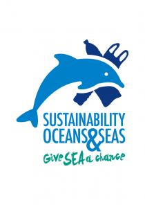 il marchio è composto dalla dicitura Sustainability Oceans Seas Give SEA a chance e da un disegno di un delfino su marchio è composto dalla dicitura Sustainability Oceans Seas Give SEA a chance e da un disegno di un delfino su sfondo di una bottiglia e di un sacchetto in qualsiasi dimensione colore e carattere. il marchio è composto dalla dicitura Sustainability Oceans Seas Give SEA a chance e da un disegno di un delfino su