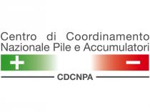 CENTRO DI COORDINAMENTO NAZIONALE PILE E ACCUMULATORI CDCNPA CENTRO DI COORDINAMENTO NAZIONALE PILE E ACCUMULATORI CDCNPA CENTRO DI COORDINAMENTO NAZIONALE PILE E ACCUMULATORI CDCNPA - Il marchio consiste in un impronta raffigurante una etichetta rettangolare bianca