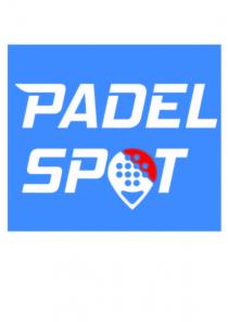 Scritta bianca su sfondo Azzurro con, al posto della lettera O, una racchetta da padel bianca a forma di goccia Scritta bianca su sfondo Azzurro con, al posto della lettera O, una racchetta da padel bianca a forma di goccia inversa con dieci fori simmetrici e cappello destro rosso non connesso alla racchetta Scritta bianca su sfondo Azzurro con, al posto della lettera O, una racchetta da padel bianca a forma di goccia