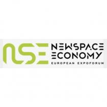 a colori NSE NEW SPACE ECONOMY EUROPEAN EXPOFORUM combinazione di termini inglesi che possono essere marchio consiste nel logo a colori NSE NEW SPACE ECONOMY EUROPEAN EXPOFORUM combinazione di termini inglesi che possono essere tradotti come NUOVA ECONOMIA SPAZIALE EXPOFORUM EUROPEO . Il marchio consiste nel logo a colori NSE NEW SPACE ECONOMY EUROPEAN EXPOFORUM combinazione di termini inglesi che possono essere