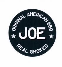 JOE ORIGINAL AMERICAN BBQ IL LOGO JOE ORIGINAL AMERICAN BBQ E UN CERCHIO VERDE CON SCRITTO IN BIANCO AL CENTRO JOE JOE ORIGINAL AMERICAN BBQ LOGO JOE ORIGINAL AMERICAN BBQ E UN CERCHIO VERDE CON SCRITTO IN BIANCO AL CENTRO JOE IN ALTO ORIGINAL AMERICAN BBQ IN BASSO REAL SMOKED CON DUE STELLE AMERICANE BIANCHE SUI LATI DEL CERCHIO VERDE JOE ORIGINAL AMERICAN BBQIL LOGO JOE ORIGINAL AMERICAN BBQ E UN CERCHIO VERDE CON SCRITTO IN BIANCO AL CENTRO JOE