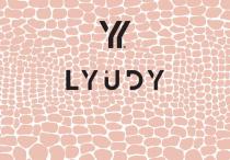 marchio consiste nella dicitura LYUDY Arial di colore nero con al di sopra una doppia Y sempre di colore marchio consiste nella dicitura LYUDY Arial di colore nero con al di sopra una doppia Y sempre di colore nero. Lo sfondo è pitonato di colori rosa e bianco Il marchio consiste nella dicitura LYUDY Arial di colore nero con al di sopra una doppia Y sempre di colore