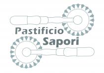 PASTIFICIO SAPORI: IL MARCHIO è COMPOSTO DA SCRITTE E FIGURE. IL TESTO RIPORTA: PASTIFICIO SAPORI IN CARATTERE FANTASIA, LA PARTE