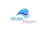 Il marchio consiste nel testo water passion e un logo composto da un cuore suddiviso in sei sezioni di colore