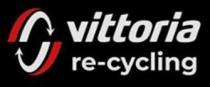 Il marchio consiste nella dicitura vittoria re-cycling che comprende il termine in lingua inglese re-cycling traducibile come ri-ciclo e negli