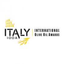 IL MARCHIO SI ESTENDE IN ORIZZONTALE DA SINISTRA A DESTRA E CONSISTE NELLA DICITURA ITALY IOOA INTERNATIONAL OLIVE OIL AWARDS