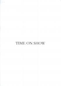 Time on Show - Scritta Time on Show in carattere Garamond tutto maiuscolo