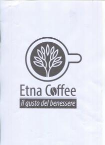 ETNA COFFEE Caffè dell Etna . La scritta è di colore marrone e contiente una grafica stilizzata raffigurante un chicco ETNA COFFEE Caffè dell Etna . La scritta è di colore marrone e contiene una grafica stilizzata raffigurante un chicco