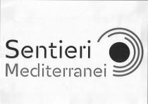 il marchio è rappresentato dalla scritta Sentieri Mediterranei disposta su 2 righe con font Net Cera Stencil 2 . Affiancato alla