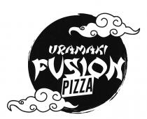 Una forma circolare che contiente le parole URAMAKI FUSION PIZZA in un carattere decorativo asiatico, Uramaki in italiano significa rotolo Una forma circolare che contiene le parole URAMAKI FUSION PIZZA in un carattere decorativo asiatico, Uramaki in italiano significa rotolo