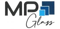 MP GLASS MARCHIO COSTITUITO DA N 2 LETTERE DICITURA MP DI COLORE NERO ACCANTO ALLE QUALI COMPAIONO N 3 CUBI