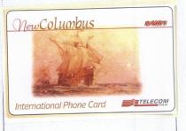 NEW COLUMBUS - INTERNATIONAL PHONE CARD - TELECOM ITALIA IMPRONTA RETTANGOLARE A FONDO BIANCO E CORNICE NERA A SPIGOLI ARROTOND ATI IN CUI CAMPEGGIA UN ALTRO RETTANGOLO DAI CONTORNI SFUMATI ENTRO QUALE E RIPRODOTTO UN VELIERO MARRONE, CON VELE ARANCIONI CON SFUMAT NEW COLUMBUS - INTERNATIONAL PHONE CARD - TELECOM ITALIA
