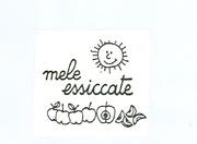MARCHIO FIGURATIVO COSTITUITO DALLA DIZIONE DI FANTASIA MELE ESSICCATE SCRITTA IN CARATTERI ELEMENTARI MINUSCOLI, CON SOLE STILIZZATO E IN ATTEGGIAMENTO MARCHIO FIGURATIVO COSTITUITO DALLA DIZIONE DI FANTASIA MELE ESSICCATE SCRITTA IN CARATTERI ELEMENTARI MINUSCOLI, CON SOLE STILIZZATO E IN ATTEGGIAMENTO BONARIO, POSTO IN ALTO UNA SERIE DI MELE DISPOSTE SOTTO LA DENOMINAZIONE ESSICCATE