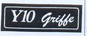 IL MARCHIO CONSISTE NELLA SIGLA Y10 SEGUITA DALLA PAROLA GRIFFE IN CARATTERE CORSIVO PARTICOLARE IL TUTTO ALL INTERNO DI UNA CORNICE MARCHIO CONSISTE NELLA SIGLA Y10 SEGUITA DALLA PAROLA GRIFFE IN CARATTERE CORSIVO PARTICOLARE IL TUTTO ALL INTERNO DI UNA CORNICE BIANCA SU SFONDO SCURO