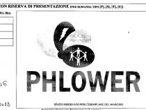 PHLOWER . IL MARCHIO E COSTITUITO DALLA PAROLA PHLOWER SOVRASTATA DA UN IMMAGINE RAFFIGURANTE QUATTRO OVALI DISPOSTI A VENTAGLIO. OGNI OVALE HA PHLOWER . MARCHIO E COSTITUITO DALLA PAROLA PHLOWER SOVRASTATA DA UN IMMAGINE RAFFIGURANTE QUATTRO OVALI DISPOSTI A VENTAGLIO. OGNI OVALE HA AL SUO INTERNO UN SIMBOLO: UNA GOCCIA D ACQUA, UN SIMBOLO SAGOMATO CHE RICHIAMA L ENERGIA ELETTRICA, UN SIMBOLO INDICANTE COMUNEMENTE UN FIOCCO DI NEVE E QUATTRO FIGURE STILIZZATE DI PERSONA COLLEGATE TRA LORO TRAMITE LA PARTE RAFFIGURANTE LE BRACCIA E DISPOSTE CIRCOLARMENTE. L IMMAGINE E COLLEGATA ALLA PAROLA TRAMITE UN PROLUNGAMENTO DELLA LETTERA L . MARCHIO FIGURATIVO PHLOWER . IL MARCHIO E COSTITUITO DALLA PAROLA PHLOWER SOVRASTATA DA UN IMMAGINE RAFFIGURANTE QUATTRO OVALI DISPOSTI A VENTAGLIO. OGNI OVALE HA