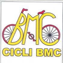 IL MARCHIO E COMPOSTO DALLA DICITURA CICLI BMC SCRITTA IN COLRE GIALLO CON FILETTO NERO POSIZIONATA SOTTO A TRE LETTERE MARCHIO E COMPOSTO DALLA DICITURA CICLI BMC SCRITTA IN COLRE GIALLO CON FILETTO NERO POSIZIONATA SOTTO A TRE LETTERE MAIUSCOLE BMC DI COLORE GIALLO CON FILETTO NERO RAFFIGURANTI UNA BICICLETTA STILIZZATA CON ORNAMENTI DI COLORE ROSSO CON FILETTO NERO QUALI SEMICERCHIO UNITO ALLA PARTE INFERIORE DELLA LETTARE B E SEMICERCHIO UNITO ALLA PARTE INTERNA INFERIORE DELLA LETTERA C ENTRAMBI CONTENENTI RAGGI DI COLORE NERO ATTI A RAPPRESENTARE LE RUOTE DI UNA BICICLETTA, MANUBRIO POSTO SOPRA ALLA LETTERA B SELLA POSTA A CAVALLO SOPRA LE LETTERE M E C E PEDALI POSTI ALL INTERNO DELLA LETTERA M . IL MARCHIO E COMPOSTO DALLA DICITURA CICLI BMC SCRITTA IN COLRE GIALLO CON FILETTO NERO POSIZIONATA SOTTO A TRE LETTERE