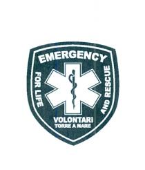 EMERGENCY FOR LIFE AND RESCUE VOLONTARI TORRE A MARE SCUDO RAFFIGURANTE UNA CROCE A SEI PUNTE CON ALL INTERNO DELLA STESSA UN SERPENTE ATTORCIGLIATO SU UN BASTONE. TUTTO DI COLORE BIANCO SULLO SFONDO BLU DELLA CROCE, IN ALTO A DESTRA ED A SINISTRA DELLO SCUDO LE SCRITTE EMERGENCY FOR LIFE AND RESCUE IN ROSSO EMERGENZA PER LA VITA E SALVATAGGIO ED IN BASSO DELLO SCUDO LA SCRITTA VOLONTARI TORRE A MARE IN COLORE BLU TUTTO SU SFONDO BIANCO. EMERGENCY FOR LIFE AND RESCUE VOLONTARI TORRE A MARE