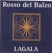 ROSSO DEL BALZO LAGALA Il marchio è composto da una parte descrittiva quale Rosso del Balzo e LAGALA, situate rispettivamente in ROSSO DEL BALZO LAGALA marchio è composto da una parte descrittiva quale Rosso del Balzo e LAGALA, situate rispettivamente in testa e in calce al marchio. E una parte grafica rappresentante un sole raggiante, con intorno quattro fiori che sono stati a loro volta racchiusi da due cornici.