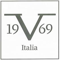 IL MARCHIO E COSTITUITO DA ELEMENTI GRAFICI, NUMERICI E LETTERALI. IN PARTICOLARE SI LEGGONO I NUMERI 19 E 69 DIVISI MARCHIO E COSTITUITO DA ELEMENTI GRAFICI, NUMERICI E LETTERALI. IN PARTICOLARE SI LEGGONO I NUMERI 19 E 69 DIVISI DA UN SEGNO GRAFICO DI FANTASIA COSTITUITO DA UNA LINEA CHE PARTE DA SINISTRA SOPRA IL NUMERO 19 E POI SCENDE OLTRE LA BASE DEGLI STESSI NUMERI PER POI RISALIRE E TERMINARE SOPRA IL NUMERO 69 . SOTTO SI LEGGE LA PAROLA ITALIA . IL MARCHIO E COSTITUITO DA ELEMENTI GRAFICI, NUMERICI E LETTERALI. IN PARTICOLARE SI LEGGONO I NUMERI 19 E 69 DIVISI