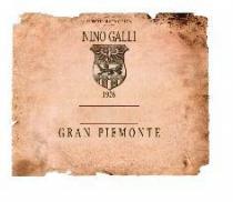 il marchio consiste nelle seguenti diciture poste su 7 righe orizzontali: prodotto di alta qualità nino galli 1926 gran piemonte marchio consiste nelle seguenti diciture poste su 7 righe orizzontali: prodotto di alta qualità nino galli 1926 gran piemonte prodotta in piemonte con carne di fassone piemontese salata a secco ed essiccata all aria in carattere grafico di colore marrone, con le scritte gran piemonte e nino galli di dimensione maggiore e di colore nero, al di sotto della scritta nino galli vi è inserito uno stemma stilizzato, al di sotto della scritta 1926 vi è lo spazio per inserire il nome del prodotto posto tra due righe di colore rosso,sul lato sinistro verticalmente e di colore nero sono inserite su più righe le scritte prodotto in italia da in varie lingue, i dati anagrafici e il logo del Salumificio Nino Galli S.p.A. ragione sociale della richiedente oltre a bollino con immagine stilizzata contornata da scritta green power energia pulita, sul lato destro è presente bollino con al centro immagine stilizzata del piemonte e contornato dalla scritta prodotto agroalimentare tradizionale il tutto su sfondo marrone chiaro anticato con bordi sfrangiati. marchio figurativo . il marchio consiste nelle seguenti diciture poste su 7 righe orizzontali: prodotto di alta qualità nino galli 1926 gran piemonte
