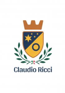 CORONA, A TRE PUNTE, COLOR ORO NELLA PARTE ALTA. PIU IN BASSO UNO SCUDETTO SEPARATO, DA UNA LINEA OBLIQUA, IN CORONA, A TRE PUNTE, COLOR ORO NELLA PARTE ALTA. PIU IN BASSO UNO SCUDETTO SEPARATO, DA UNA LINEA OBLIQUA, IN DUE PARTI: QUELLA SUPERIORE CON FONDO BLU E QUELLA INFERIORE CON FONDO GIALLO. NELLA PARTE DELLO SCUDETTO CON FONDO BLU PIU IN ALTO SI DISTINGUONO UNA STELLA GRANDE E TRE STELLE PIU PICCOLE DI COLORE GIALLO. NELLA PARTE DELLO SCUDETTO CON FONDO GIALLO PIU IN BASO E DISEGNATA UNA CORONA CIRCOLARE DI COLORE BLU. PIU IN BASSO, CON AL CENTRO UN ELEMENTO TRICOLORE VERDE, BIANCO E ROSSO, SI SVILUPPA UNA CORONA SIMBOLICA, DI FOGLIE VERDI, CHE AVVOLGE PARTE DELLO SCUDETTO. NELLA PARTE INFERIORE CONCLUSIVA E COLLOCATA, SU FONDO BIANCO, LA SCRITTA, IN BLU, CLAUDIO RICCI. CORONA, A TRE PUNTE, COLOR ORO NELLA PARTE ALTA. PIU IN BASSO UNO SCUDETTO SEPARATO, DA UNA LINEA OBLIQUA, IN