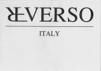Sfondo bianco, scritta nera. La prima R appare capovolta e attaccata alla prima E . La scritta ITALY appare sotto divisa Sfondo bianco, scritta nera. La prima R appare capovolta e attaccata alla prima E . La scritta ITALY appare sotto divisa da riga. Sfondo bianco, scritta nera. La prima R appare capovolta e attaccata alla prima E . La scritta ITALY appare sotto divisa