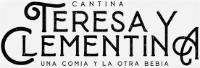 TERESA Y CLEMENTINA UNA COMIA Y LA OTRA BEBIA