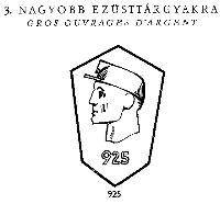 925