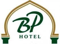 Словесный элемент состоит из одного слова, выполненного буквами английского алфавита: «BP HOTEL» в тёмно-зелёном цвете. Транслитерация английского слова: «БП ХОТЕЛ». Перевода нет.