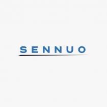 Словесный элемент «SENNUO» (транслитерация «СЕННУО») выполнен оригинальным шрифтом синего цвета в латинице, все буквы заглавные. Заявленное обозначение является фантазийным и семантически нейтральным в отношении заявленных товаров и услуг.