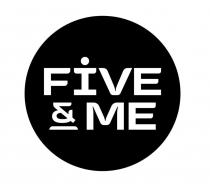 Словесный элемент состоит из двух слов, выполненных буквами английского алфавита: «FIVE ME». Транслитерация английских слов: «ФИВЕ МЕ». Перевода нет.