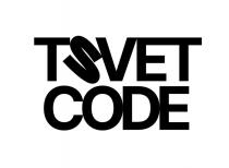 Первый элемент «TSVET» располагается над вторым словесным элементом «CODE». Словесные элементы выполнены в латинице (транслитерация: ТСВЕТ КОД). Обозначение является фантазийным и нейтральным по отношению к испрашиваемому перечню товаров.